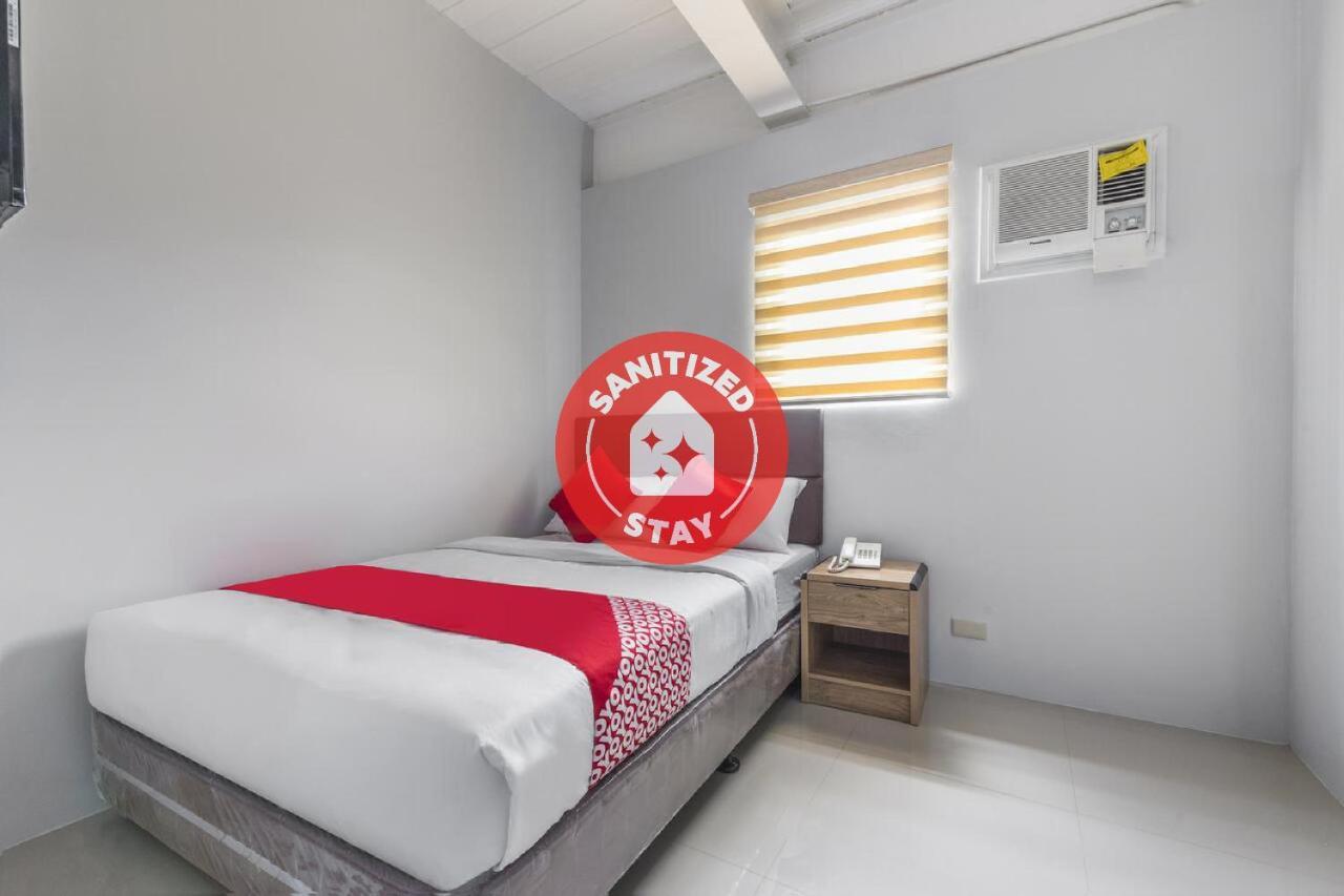 Super Oyo 515 Finnex Hotel Mandaluyong Luaran gambar