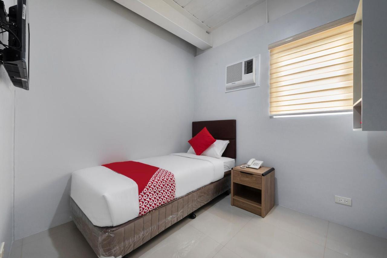 Super Oyo 515 Finnex Hotel Mandaluyong Luaran gambar